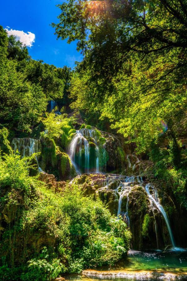 Крушун - Единствена На Метри От Водопадите, Krushun - The Only Stay Just Meters From The Waterfalls クルシュナ エクステリア 写真