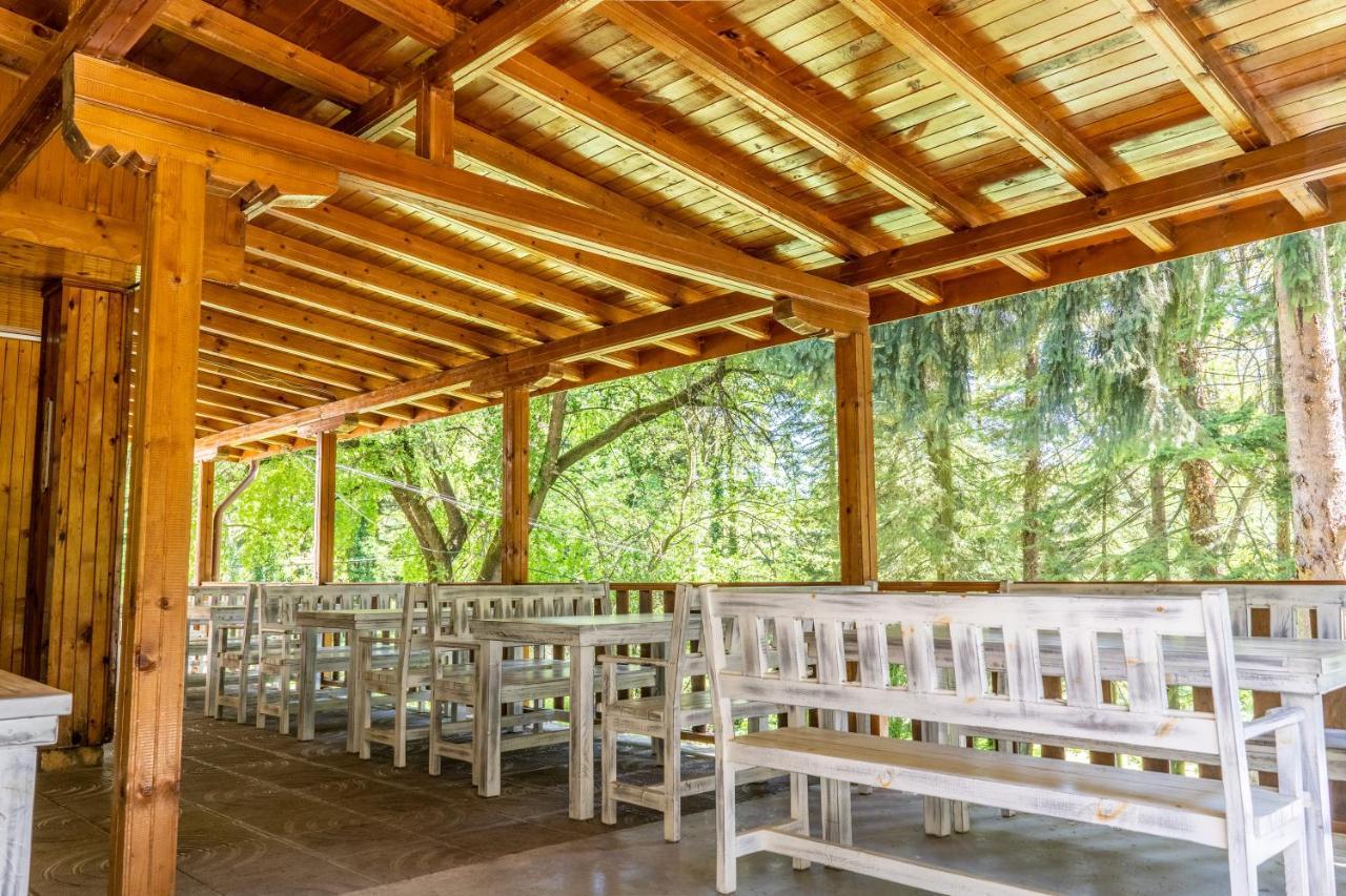 Крушун - Единствена На Метри От Водопадите, Krushun - The Only Stay Just Meters From The Waterfalls クルシュナ エクステリア 写真