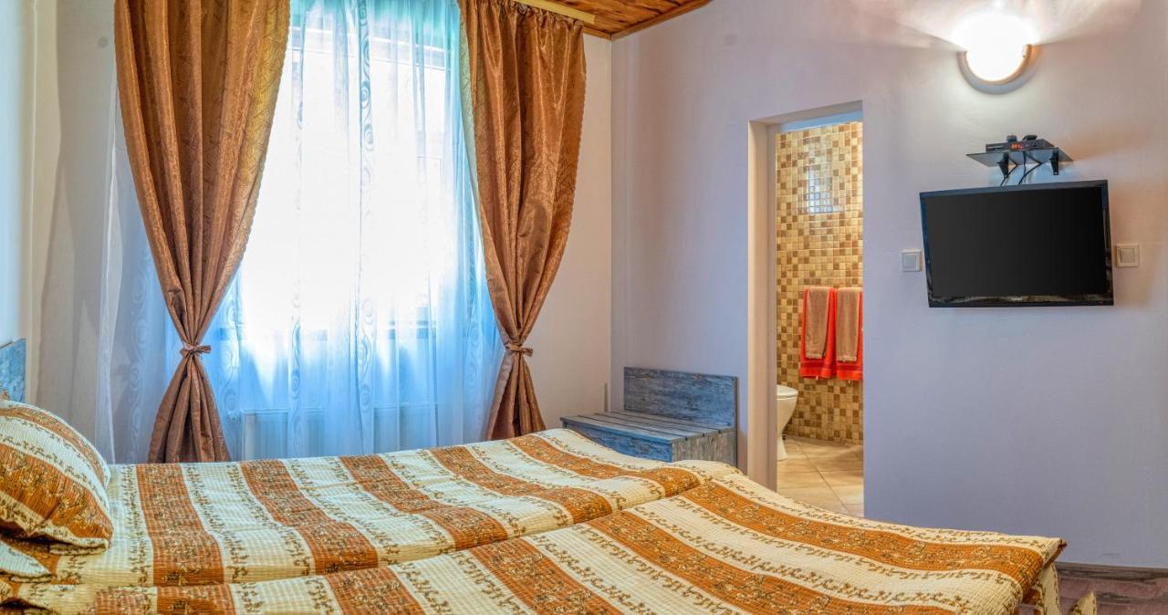 Крушун - Единствена На Метри От Водопадите, Krushun - The Only Stay Just Meters From The Waterfalls クルシュナ エクステリア 写真