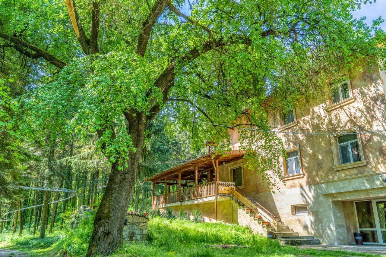 Крушун - Единствена На Метри От Водопадите, Krushun - The Only Stay Just Meters From The Waterfalls クルシュナ エクステリア 写真